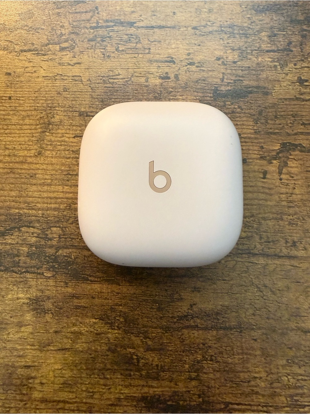 Beats Earbuds x Kim K Light Pink